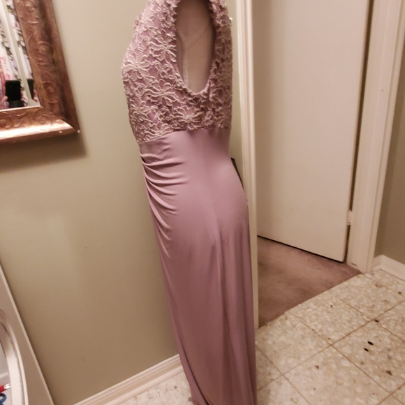 Dress - Picture 9 of 11